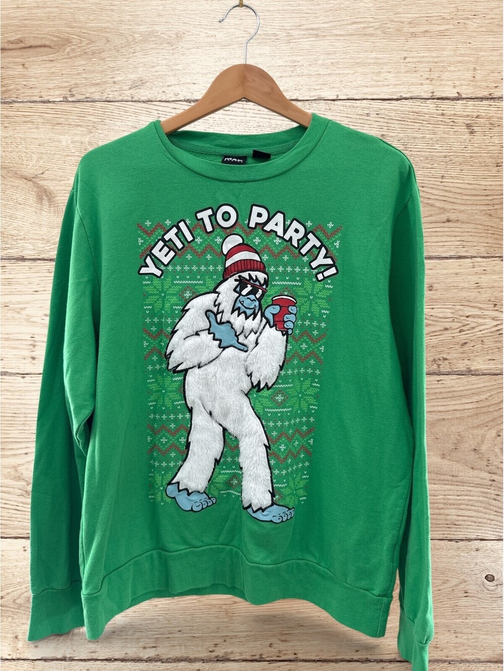 Mad Engine Men's L Yeti To Party Ugly Christmas Sweatshirt Green Fuzzy Graphic